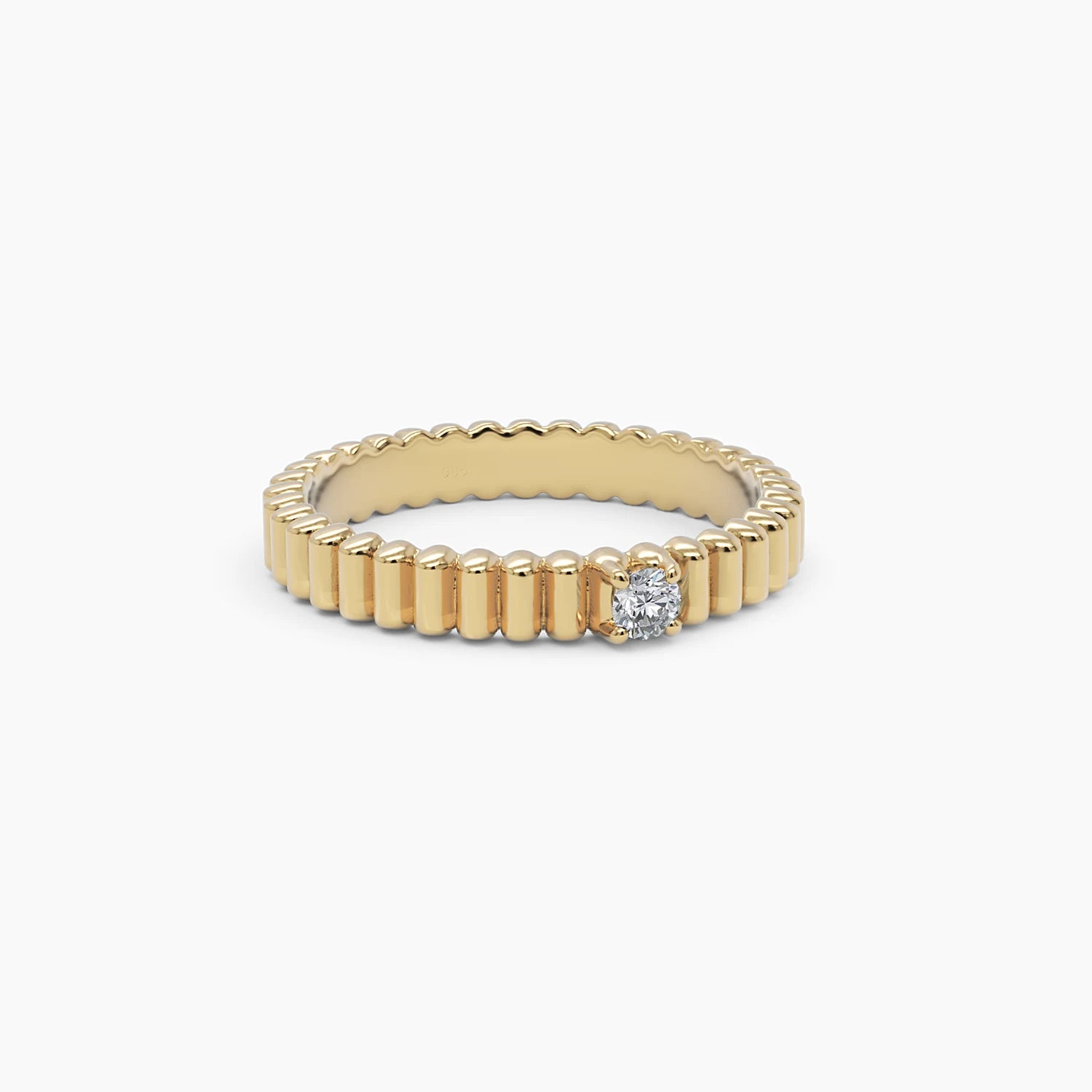 Ribbed Solitaire Diamond Ring - Narcissus
