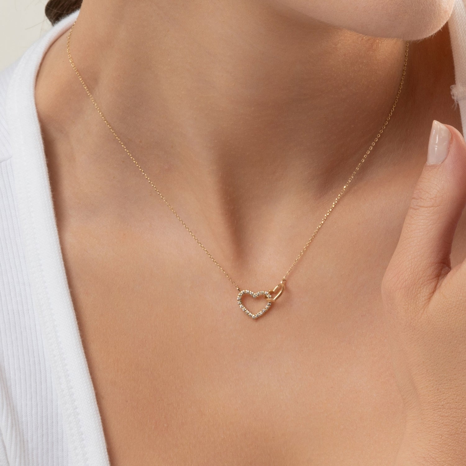 Interlocking Diamond Heart Necklace