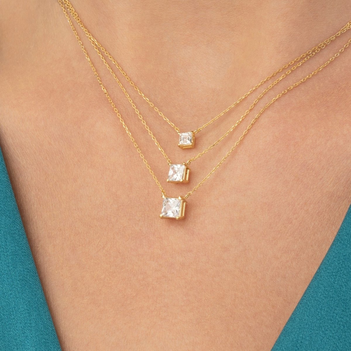 Princess Cut Diamond Solitaire Necklace - Narcissus