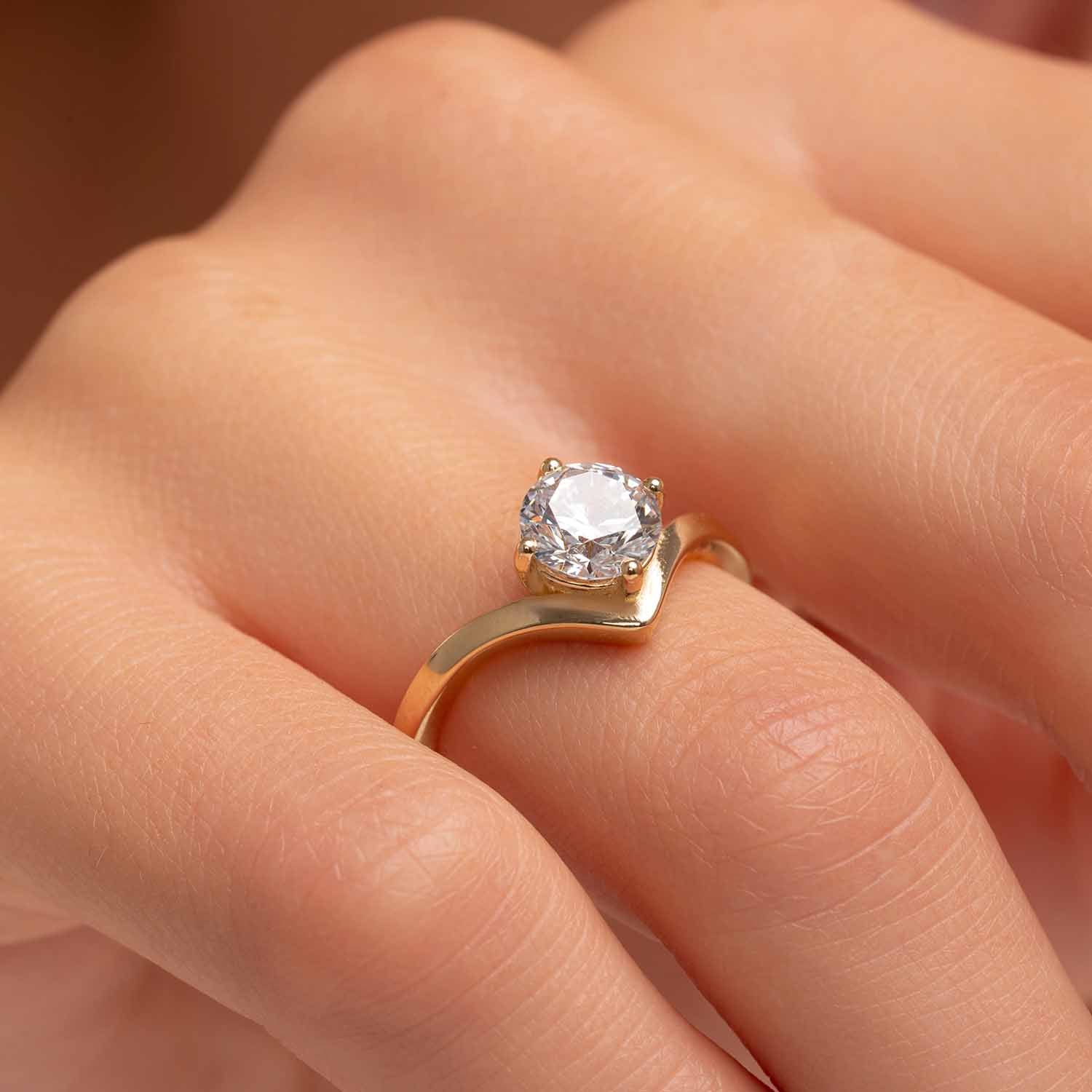 Chevron Solitaire Engagement Ring - Narcissus