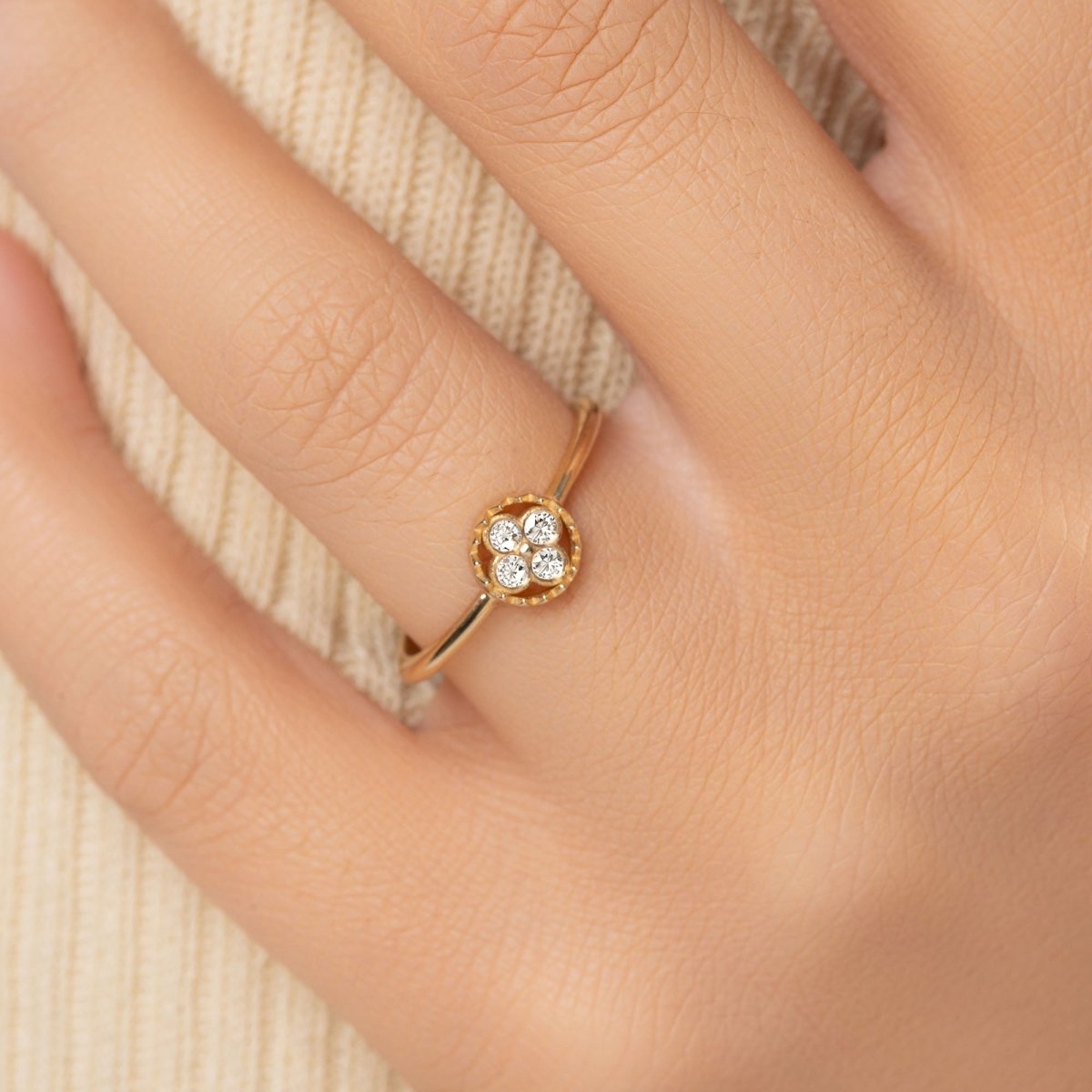 Clover Diamond Ring - Narcissus