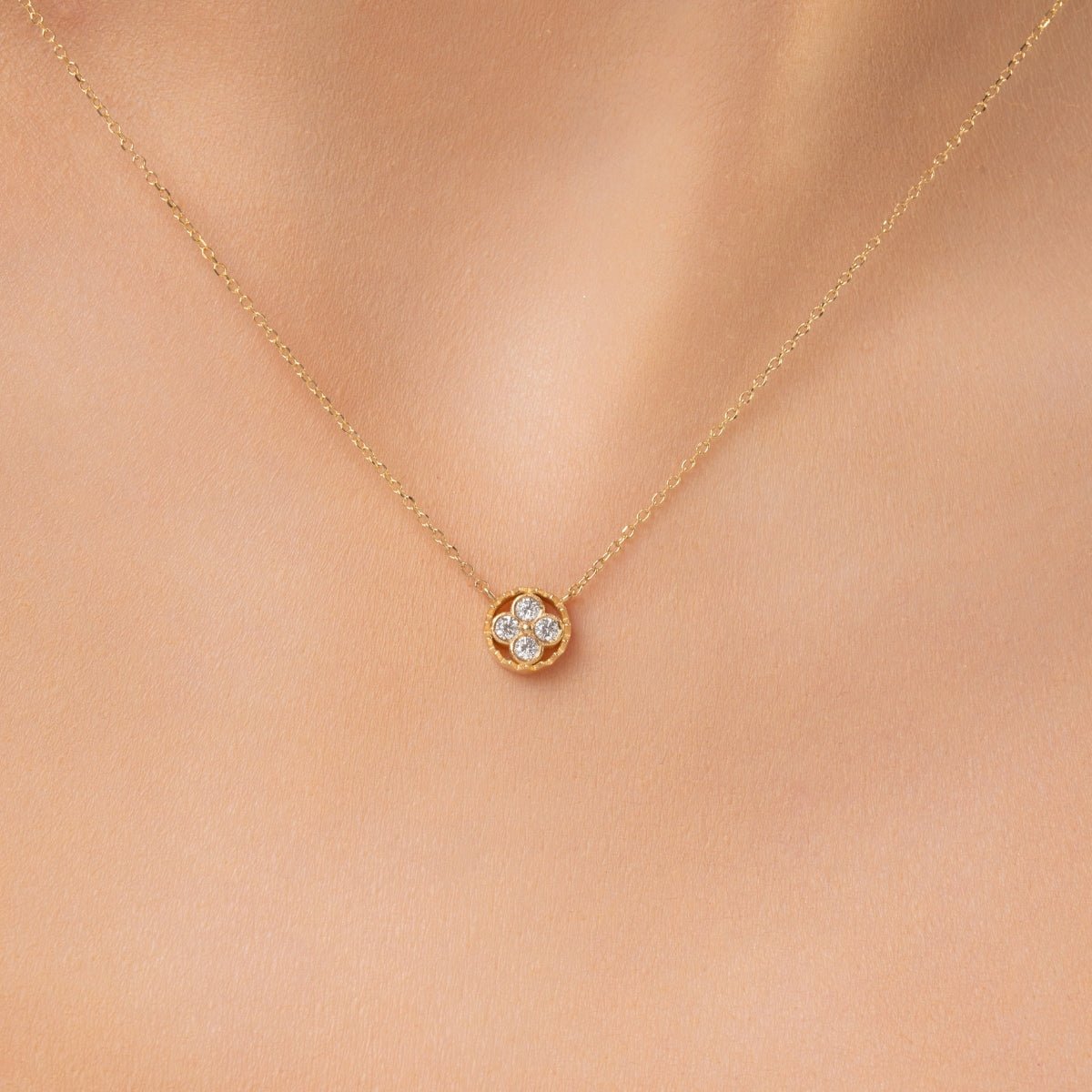 Clover Diamond Pendant Necklace - Narcissus