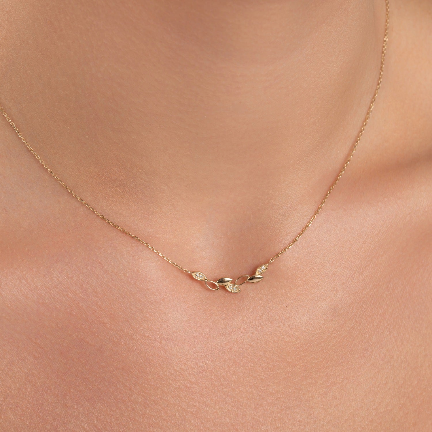 Diamond Leaves Necklace