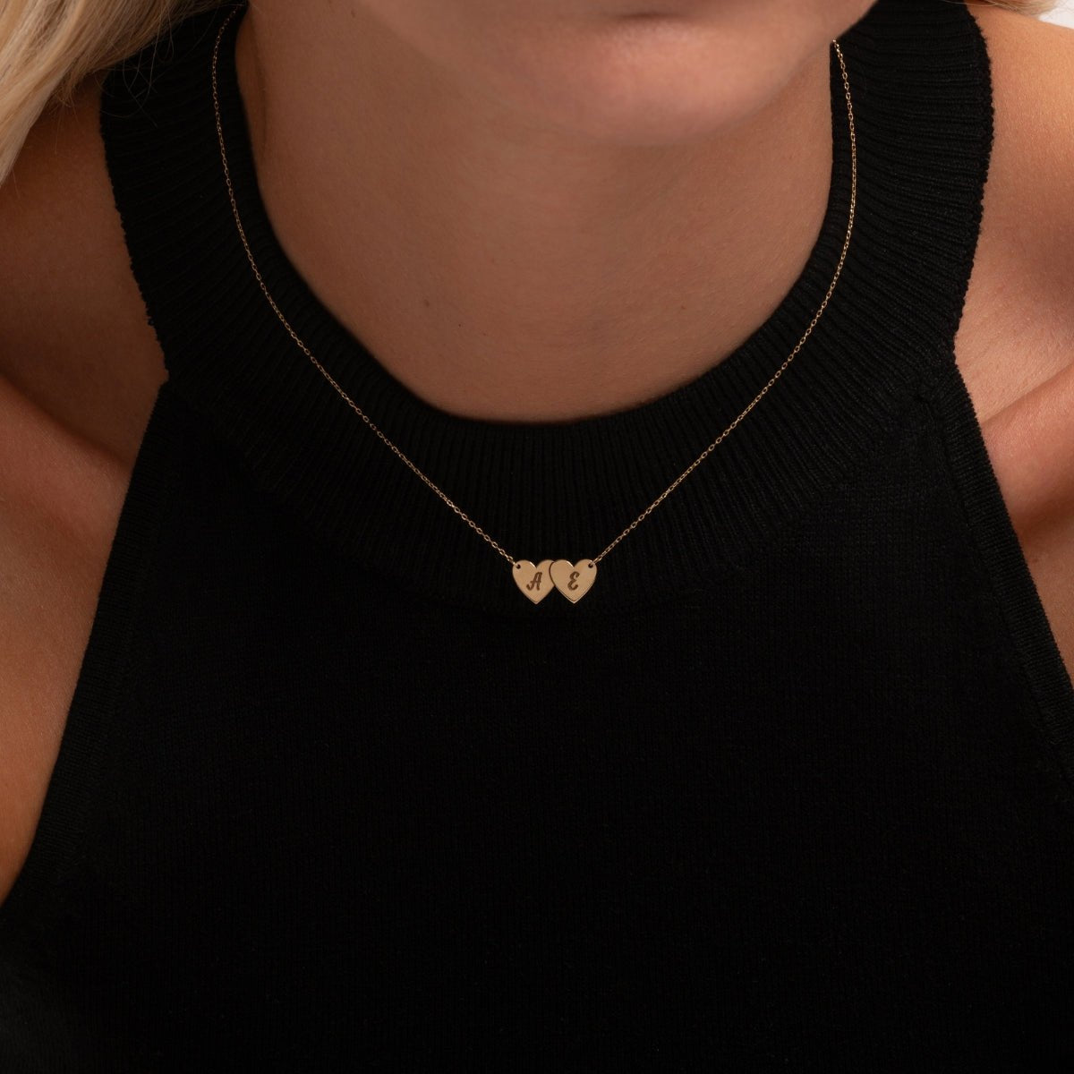 Engravable Gold Hearts Necklace - Narcissus