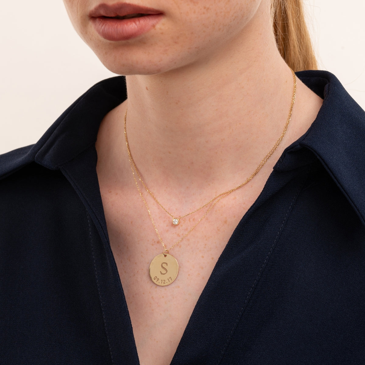 Gold Engravable Disc Necklace - Narcissus