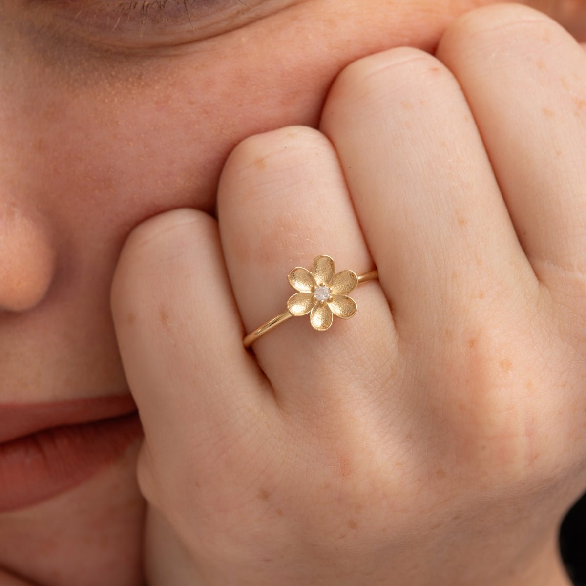 Lucky Flower Charm Ring - Narcissus