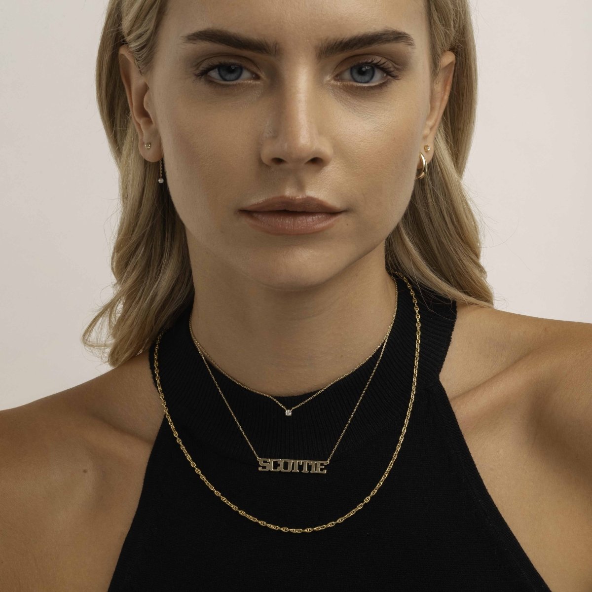 Minimalist Gold Name Necklace - Narcissus