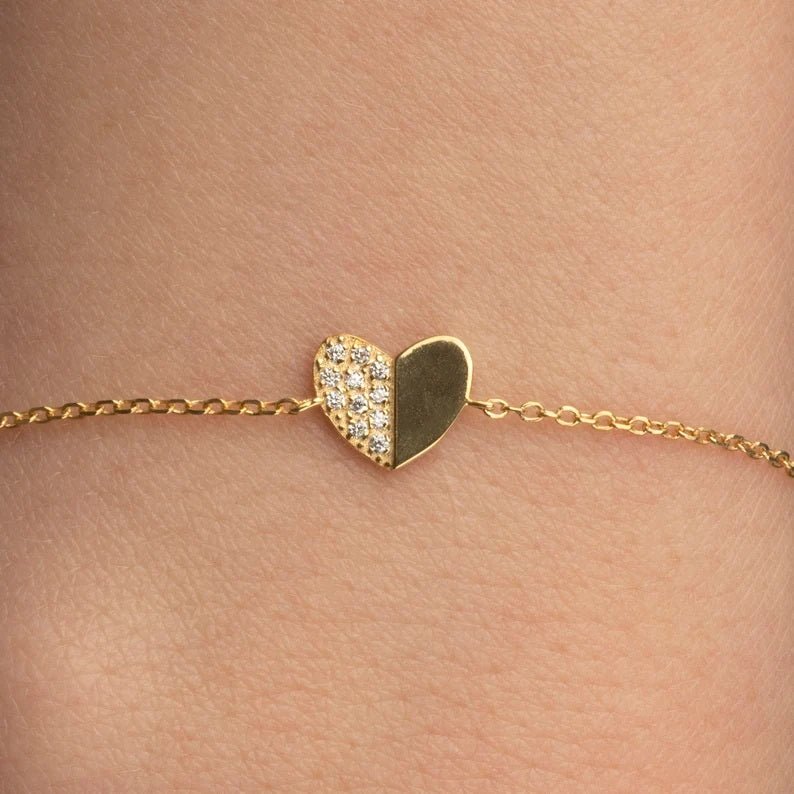 Pavé Diamond Heart Bracelet - Narcissus