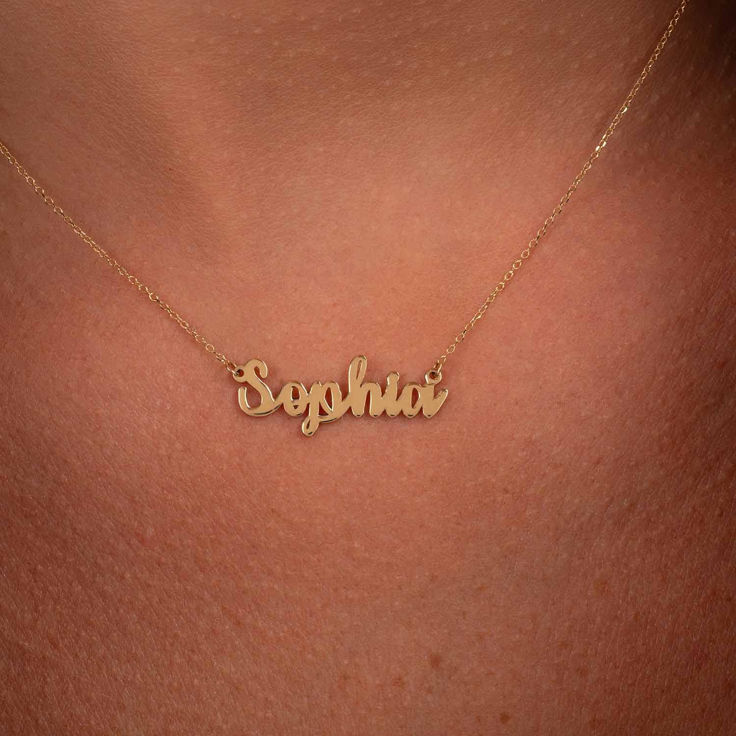 Personalized Script Name Necklace - Narcissus