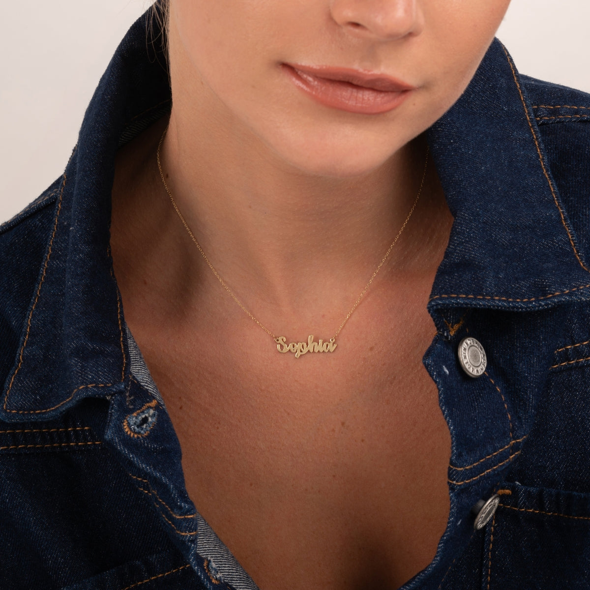 Personalized Script Name Necklace - Narcissus