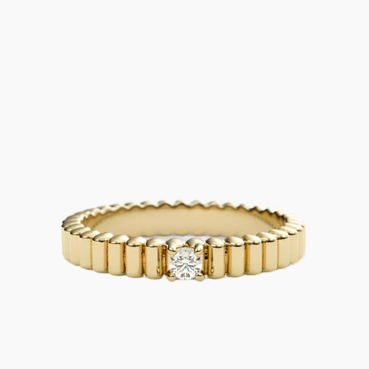 Ribbed Solitaire Diamond Ring