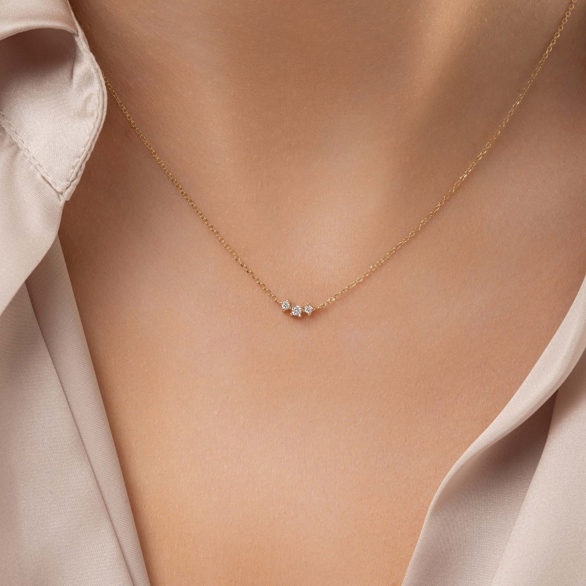 Three Diamond Necklace - Narcissus