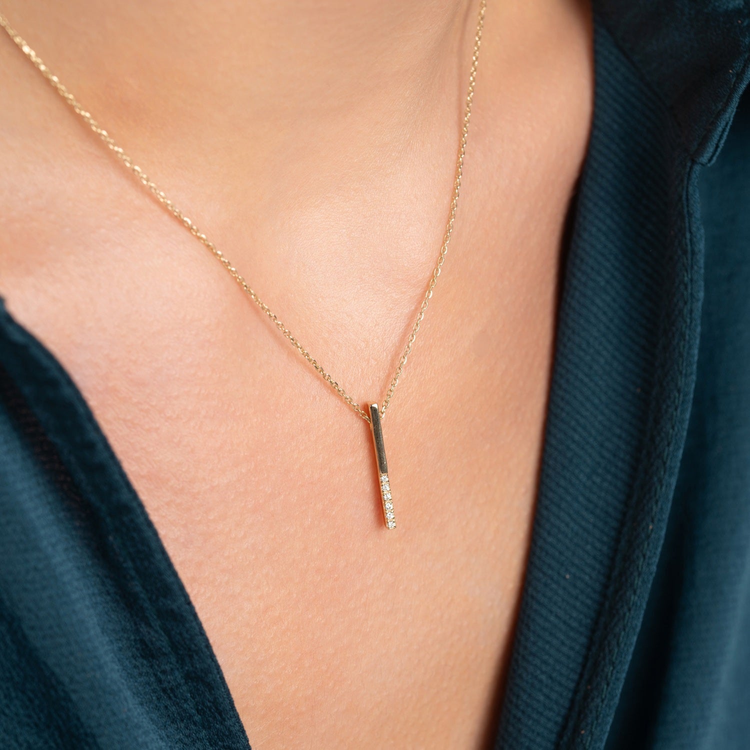 Vertical Bar diamond Necklace With Sapphire In 14K White Gold | Fascinating  Diamonds