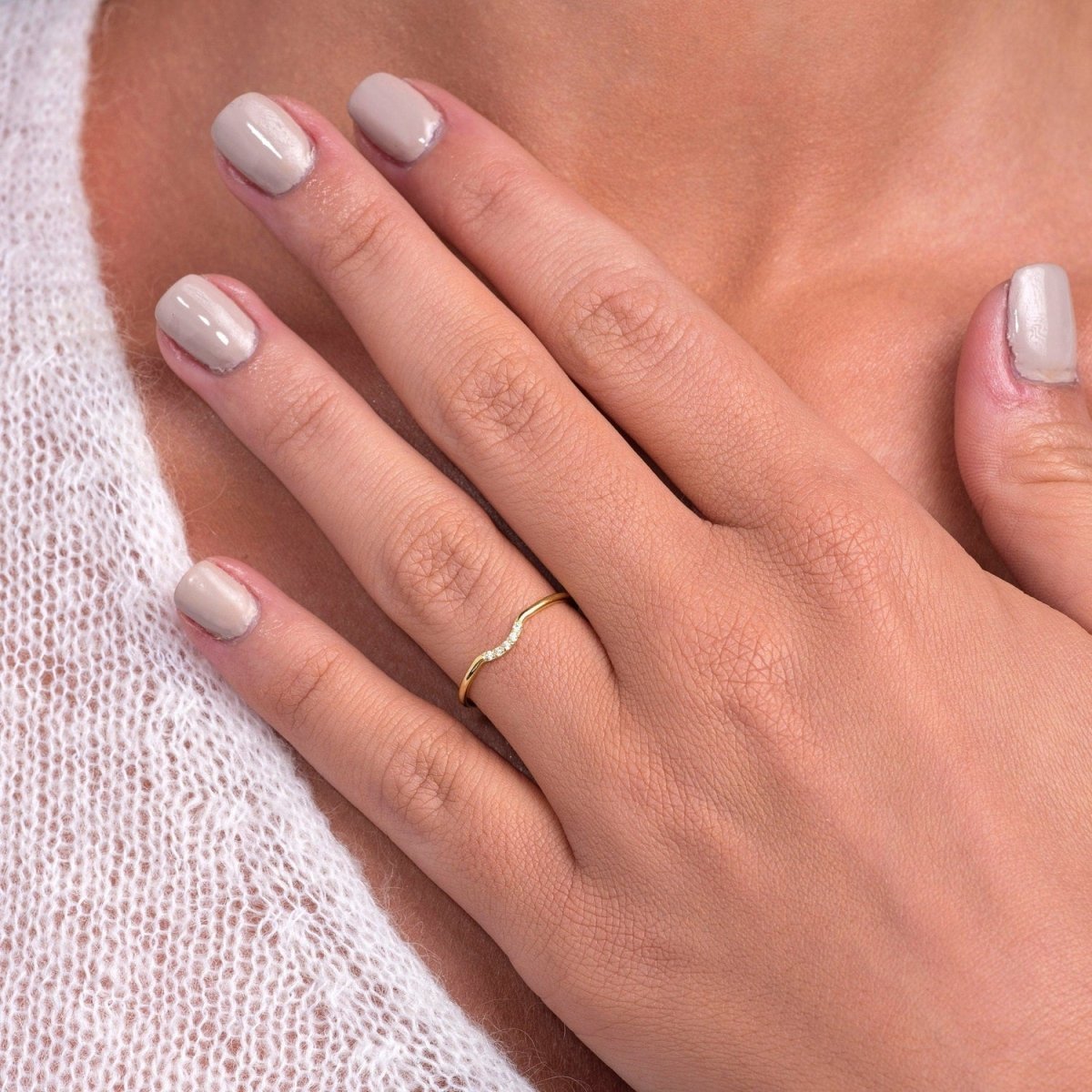 Curved Ring With 5 Diamonds in White Gold - Narcissus