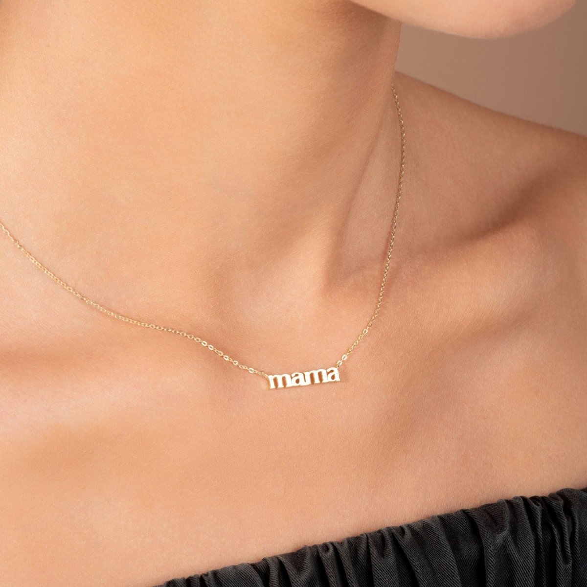 Solid Gold Mama Necklace - Narcissus