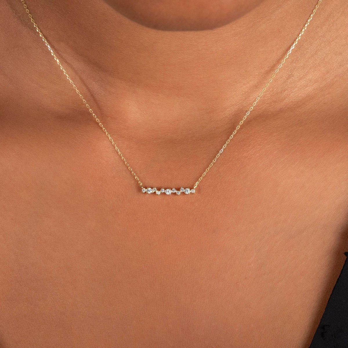 Cluster Bar Diamond Necklace - Narcissus