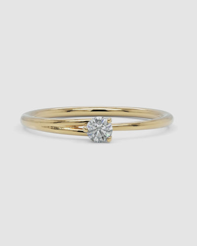 Double Band Solitaire Diamond Ring - Narcissus