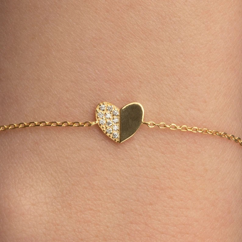 Pavé Diamond Heart Bracelet