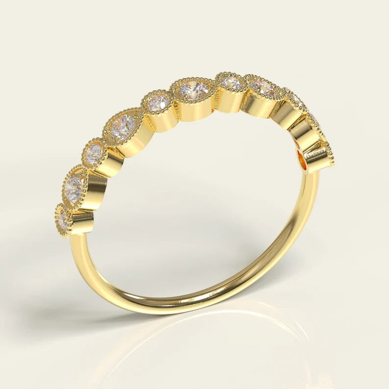 Round Diamond Vintage Ring