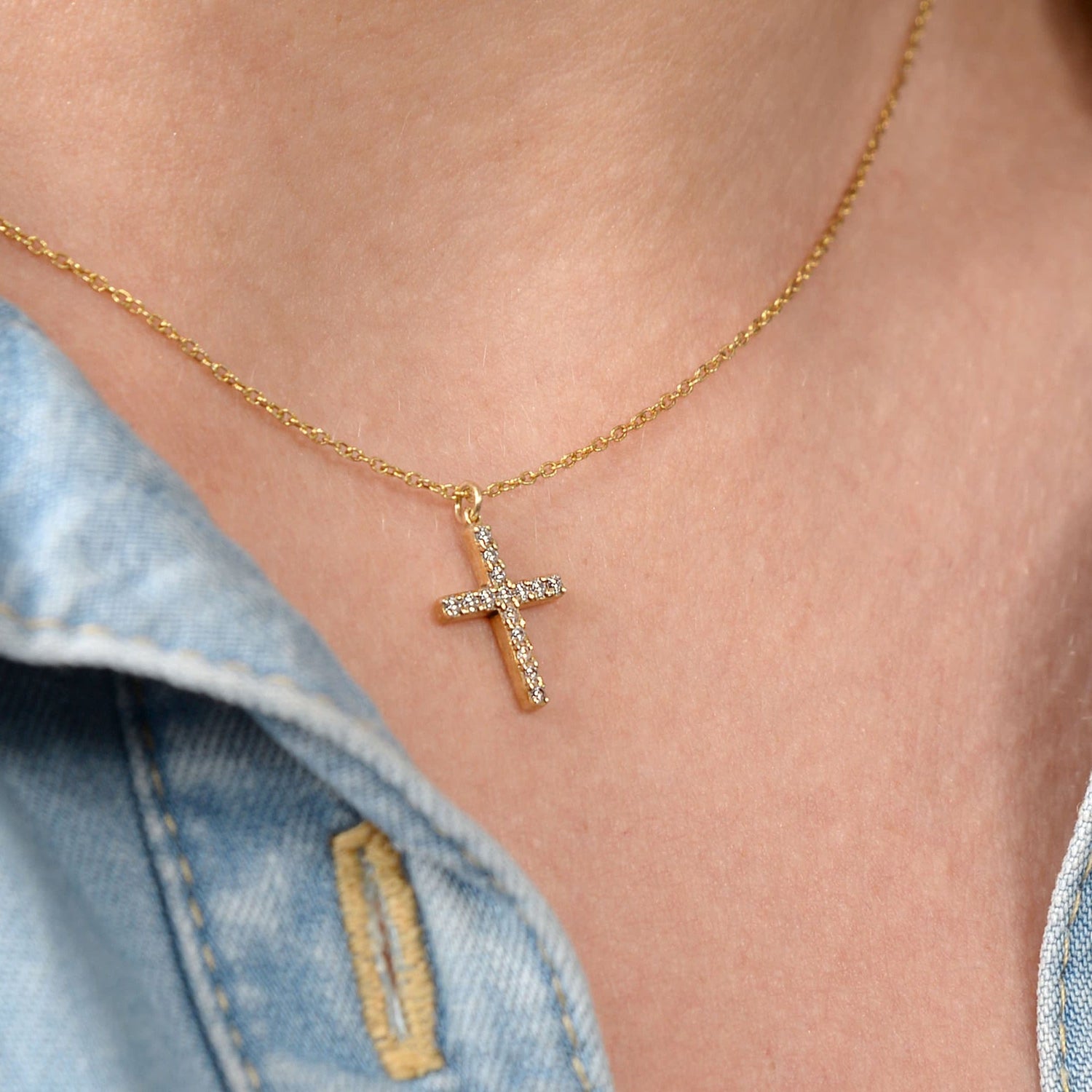 Diamond Cross Necklace / 14k Gold Diamond Cross 0.12CT  / Dainty Diamond Cross / Baptism Gift / Communion / Confirmation / Christmas Gift